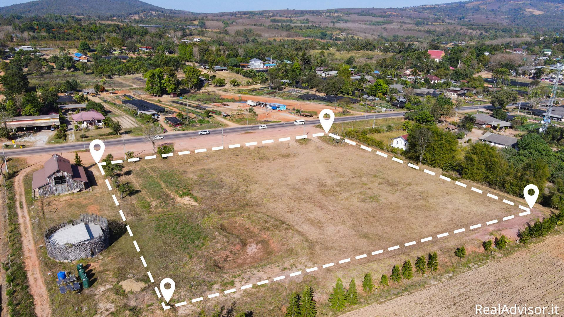Valore di un terreno non edificabile al mq: guida al calcolo